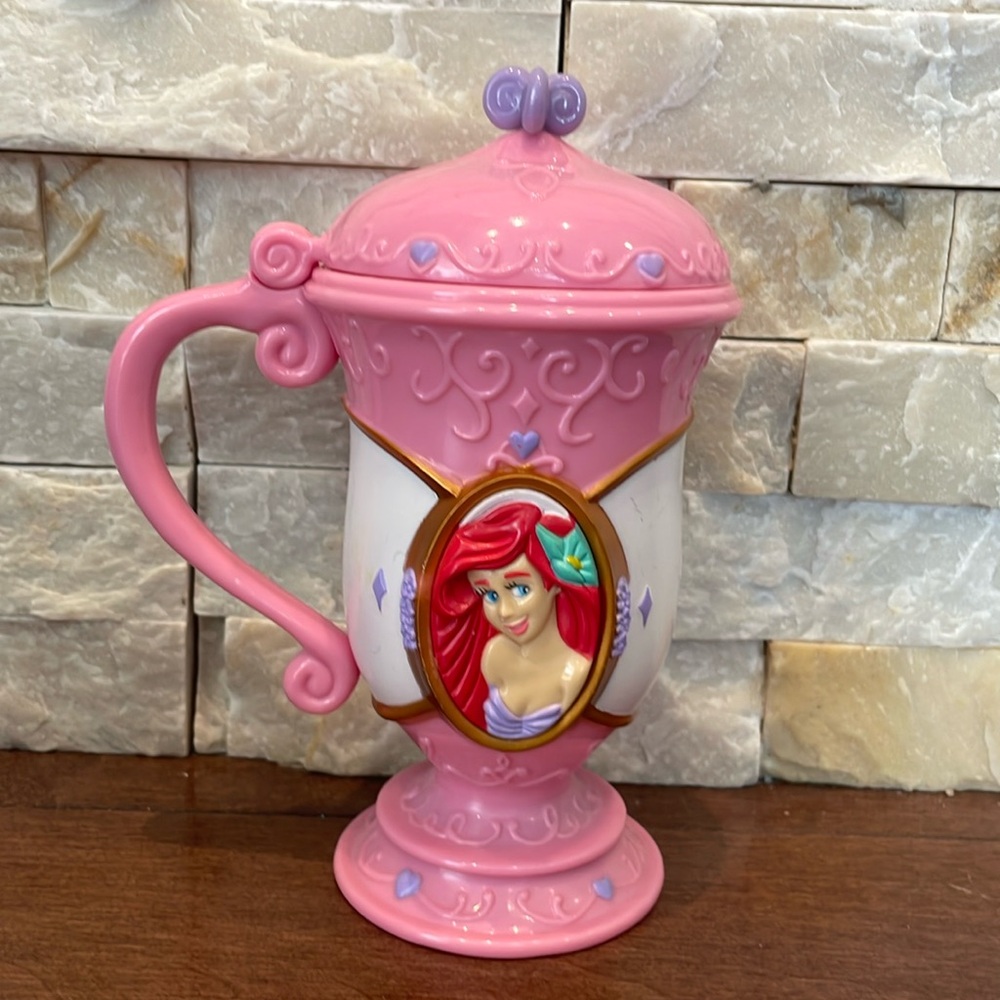 Disney on Ice Ariel Cup